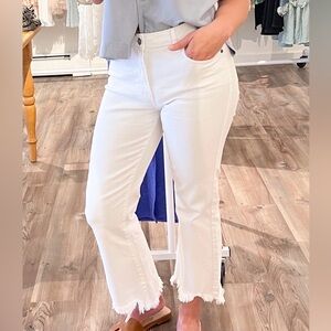 Women’s White Frayed Crop Jeans